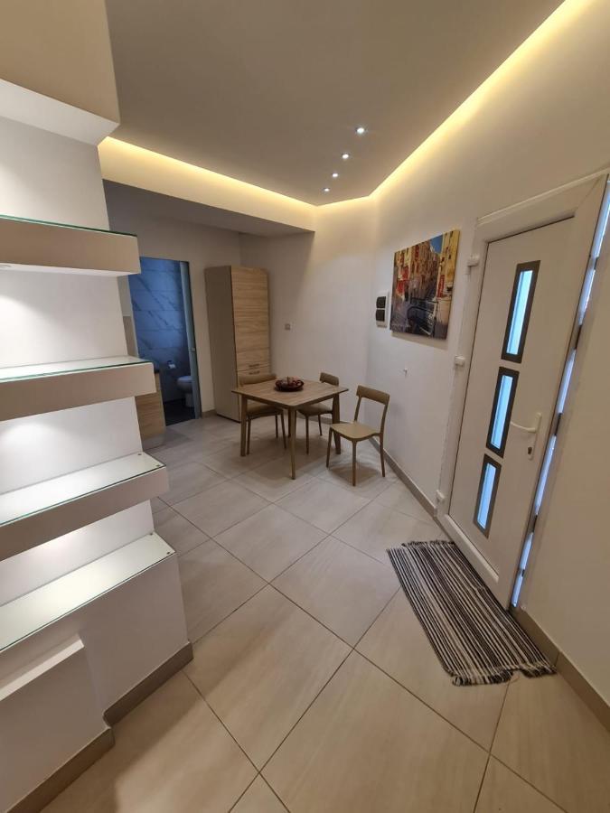 Crescent Corner Apartment St. Paul's Bay Ngoại thất bức ảnh