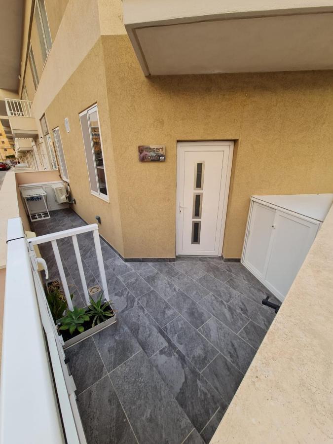 Crescent Corner Apartment St. Paul's Bay Ngoại thất bức ảnh